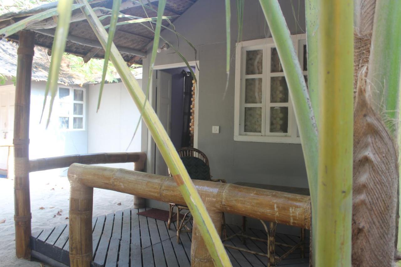 Sea Bird Beach Cafe & Cottages モージム エクステリア 写真
